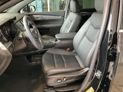 2023 Cadillac XT5 Luxury