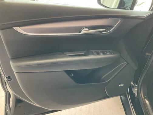 2023 Cadillac XT5 Luxury