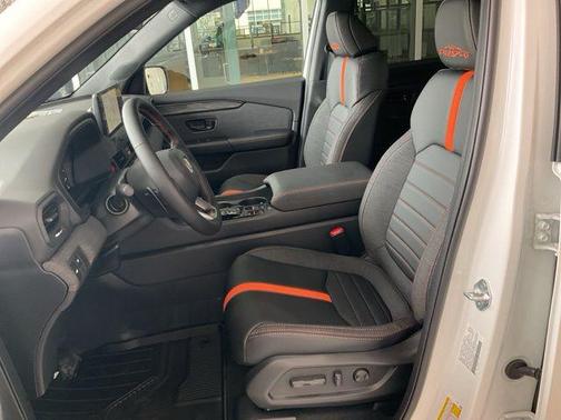 Platinum White Pearl 2026 Honda Passport AWD TrailSport