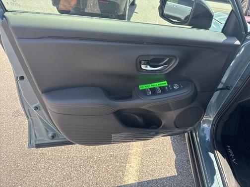 2025 Honda HR-V AWD Sport
