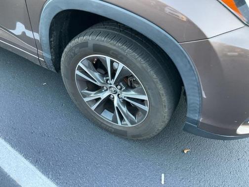 2018 Toyota Highlander LE I4