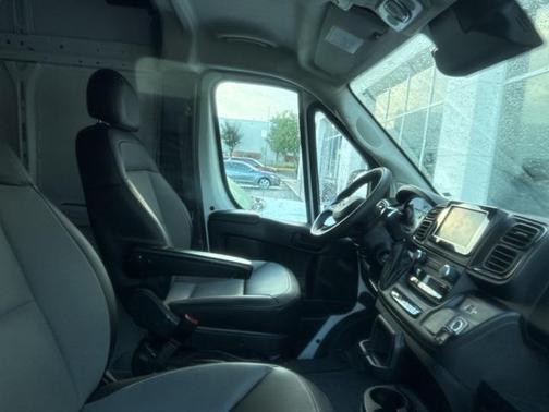 2024 RAM ProMaster 2500 Tradesman