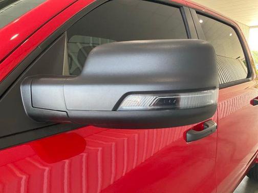 Flame Red Clearcoat 2025 RAM 1500 Big Horn/Lone Star