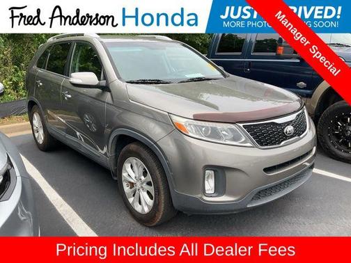 Titanium Silver 2014 Kia Sorento EX