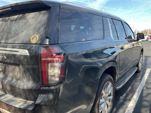 2023 Chevrolet Suburban 4WD High Country