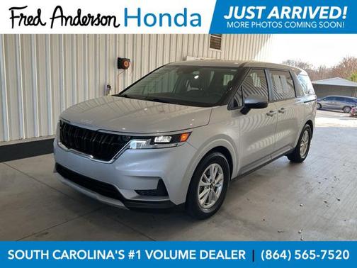 2022 Kia Carnival LXS