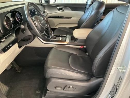 2022 Kia Carnival LXS