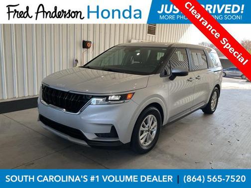 2022 Kia Carnival LXS