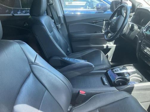 2020 Honda Pilot AWD Elite