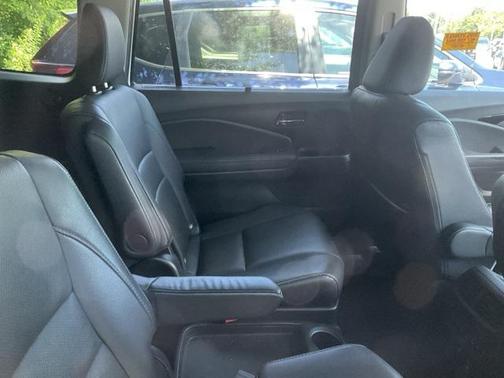 2020 Honda Pilot AWD Elite