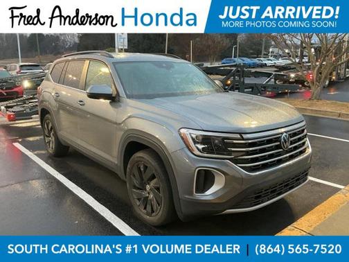 2024 Volkswagen Atlas 2.0T SE w/Technology