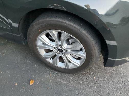 FORGED GREEN 2023 Ford Edge Titanium