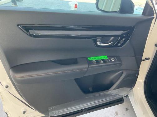 Platinum White Pearl 2026 Honda CR-V Hybrid Sport Touring AWD