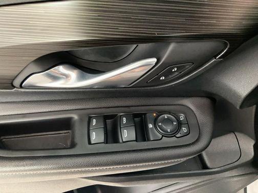 Summit White 2022 GMC Terrain SLE