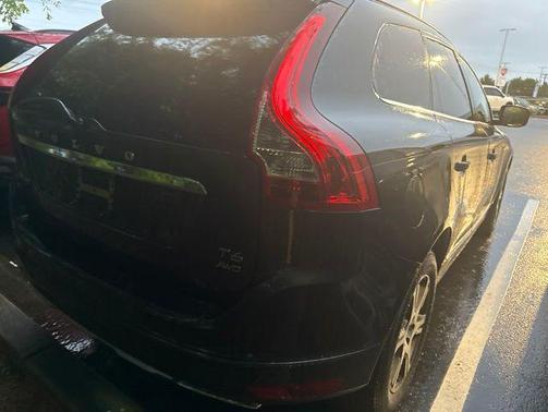 Gray Metallic 2015 Volvo XC60 T6