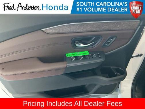 Platinum White Pearl 2026 Honda Pilot Elite