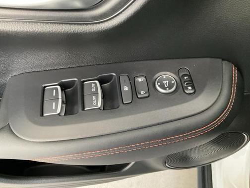 2025 Honda HR-V 2WD Sport