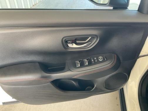 2025 Honda HR-V 2WD Sport