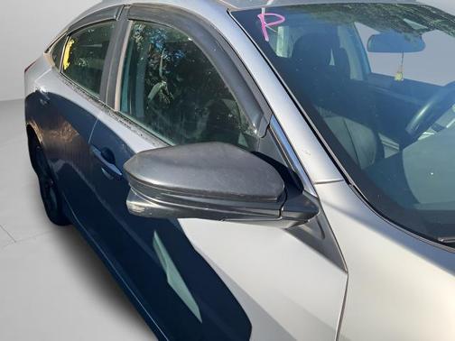 Lunar Silver Metallic 2019 Honda Civic EX