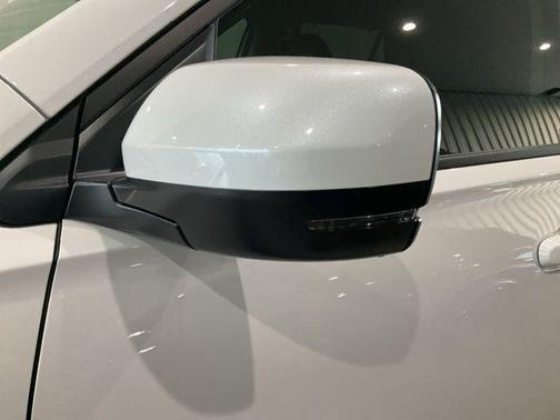 Platinum White Pearl 2026 Honda Pilot EX-L