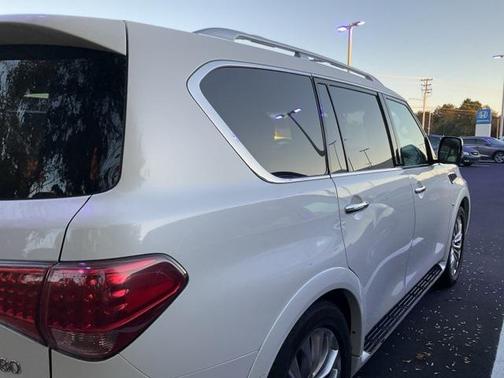 2016 INFINITI QX80 Base