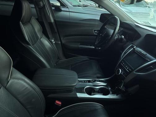 2018 Acura TLX Base