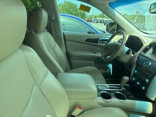 2015 Nissan Pathfinder SL