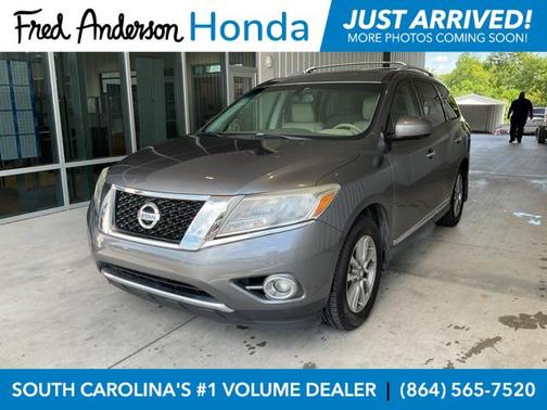 2015 Nissan Pathfinder SL