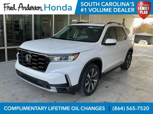 2025 Honda Pilot Touring 8-Passenger