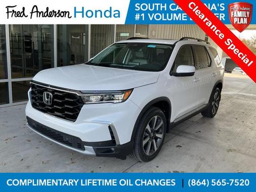2025 Honda Pilot Touring 8-Passenger