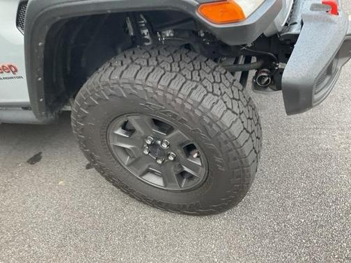 2023 Jeep Gladiator Mojave 4x4