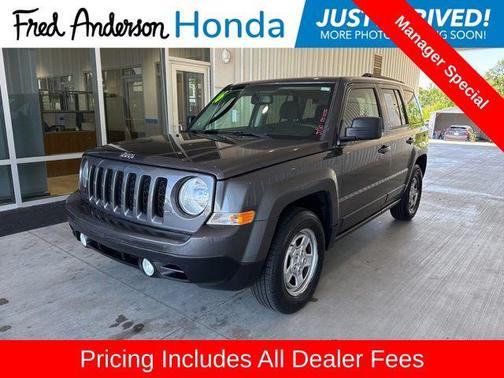 Granite Crystal Metallic Clearcoat 2016 Jeep Patriot Sport