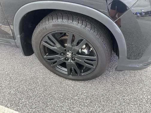 2022 Honda Pilot AWD Black Edition