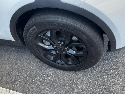 2020 Land Rover Discovery SE