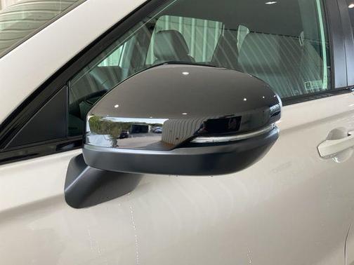 Platinum White Pearl 2026 Honda CR-V Hybrid Sport-L FWD