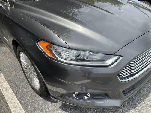 2015 Ford Fusion Hybrid SE