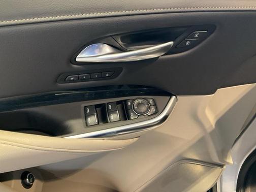 2021 Cadillac XT4 Premium Luxury