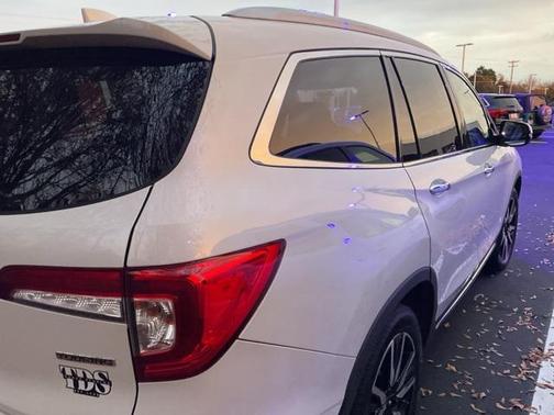 2021 Honda Pilot Touring 8-Passenger