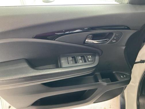 2021 Honda Pilot Touring 8-Passenger