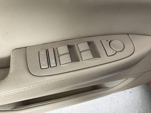 2010 Cadillac DTS Luxury Collection