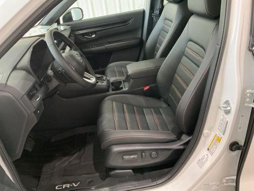 Platinum White Pearl 2026 Honda CR-V Hybrid Sport-L FWD