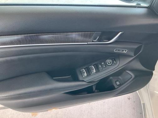 2020 Honda Accord EX-L 1.5T