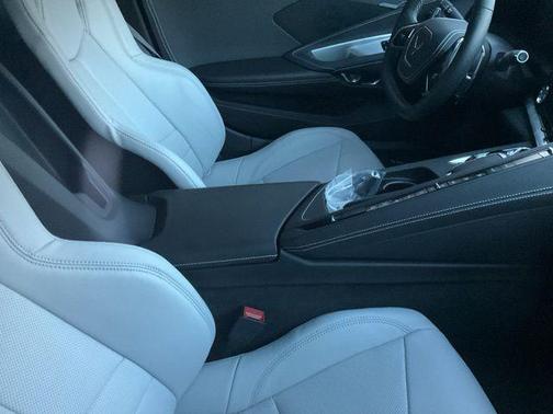 2025 Chevrolet Corvette Stingray w/1LT