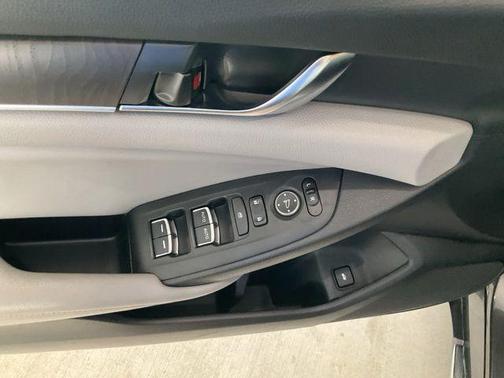 Modern Steel Metallic 2019 Honda Accord EX