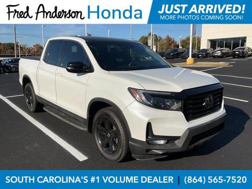 2022 Honda Ridgeline Black