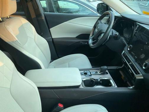 Eminent White Pearl 2024 Lexus RX 350 Premium