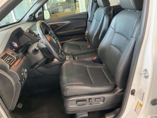 Platinum White 2023 Honda Passport AWD EX-L