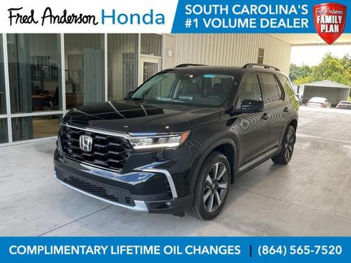 2025 Honda Pilot Touring 8-Passenger