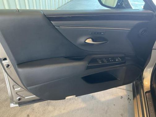 2021 Lexus ES 350 Base