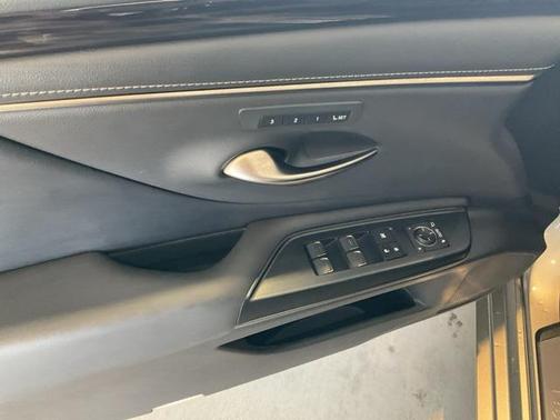 2021 Lexus ES 350 Base